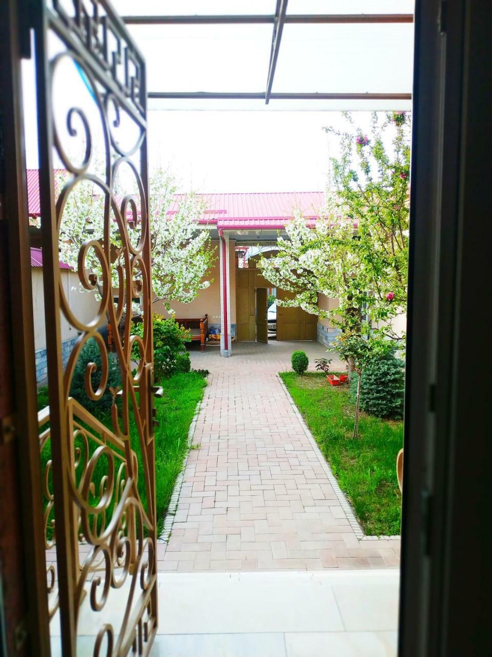Rakat Inn Navigator Ташкент Экстерьер фото